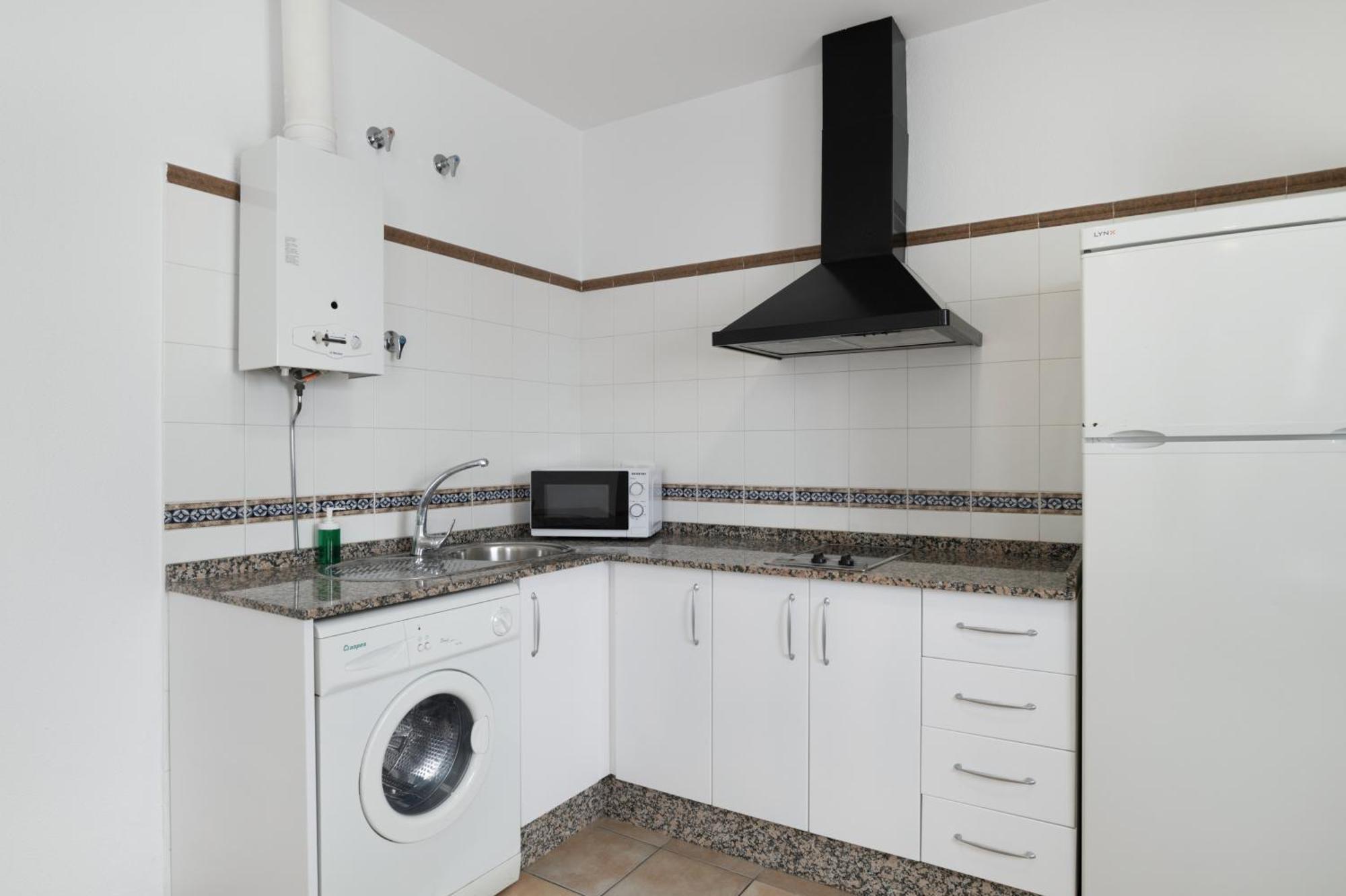 Apartamento Perez Zara 3 コニル・デ・ラ・フロンテラ エクステリア 写真