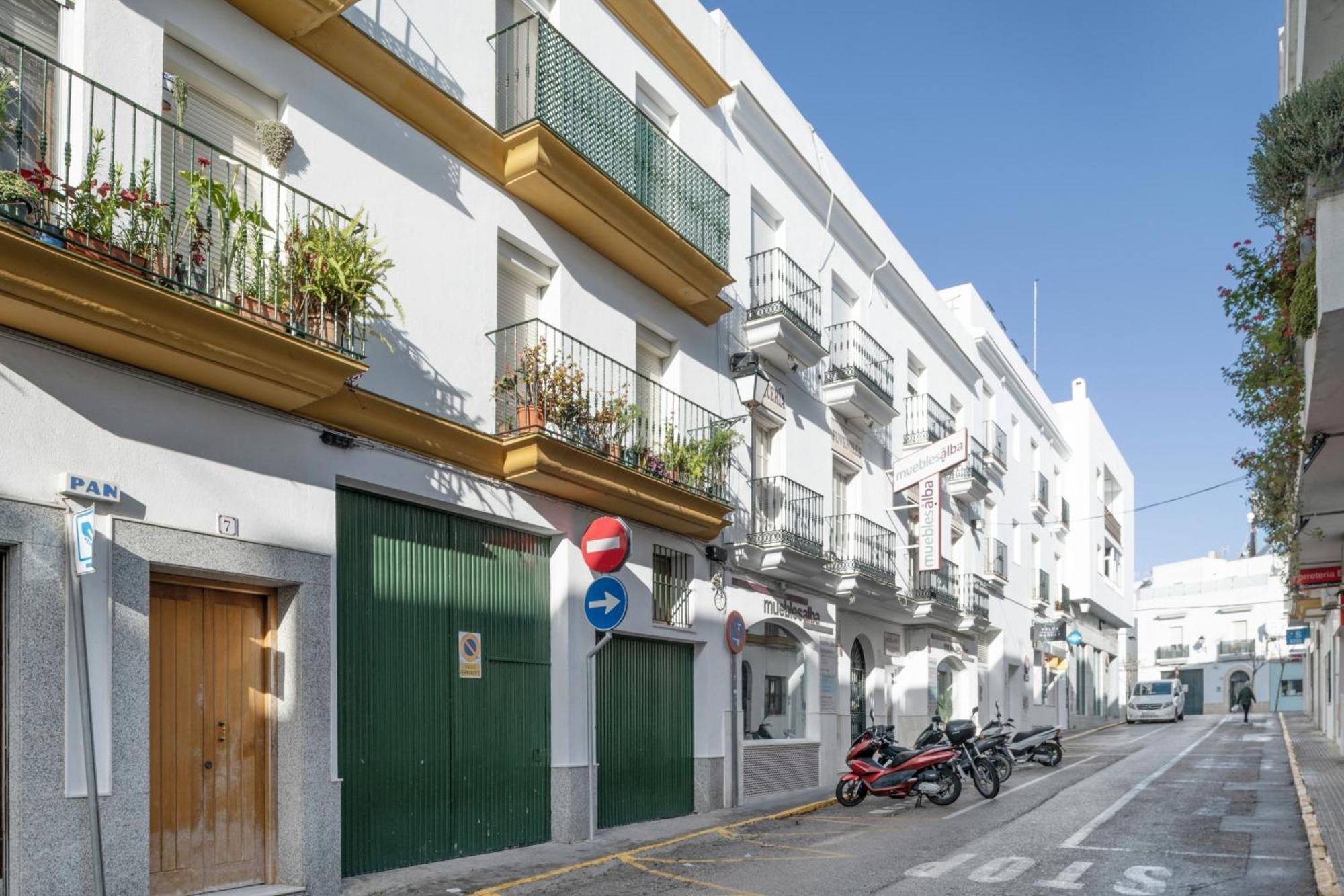 Apartamento Perez Zara 3 コニル・デ・ラ・フロンテラ エクステリア 写真